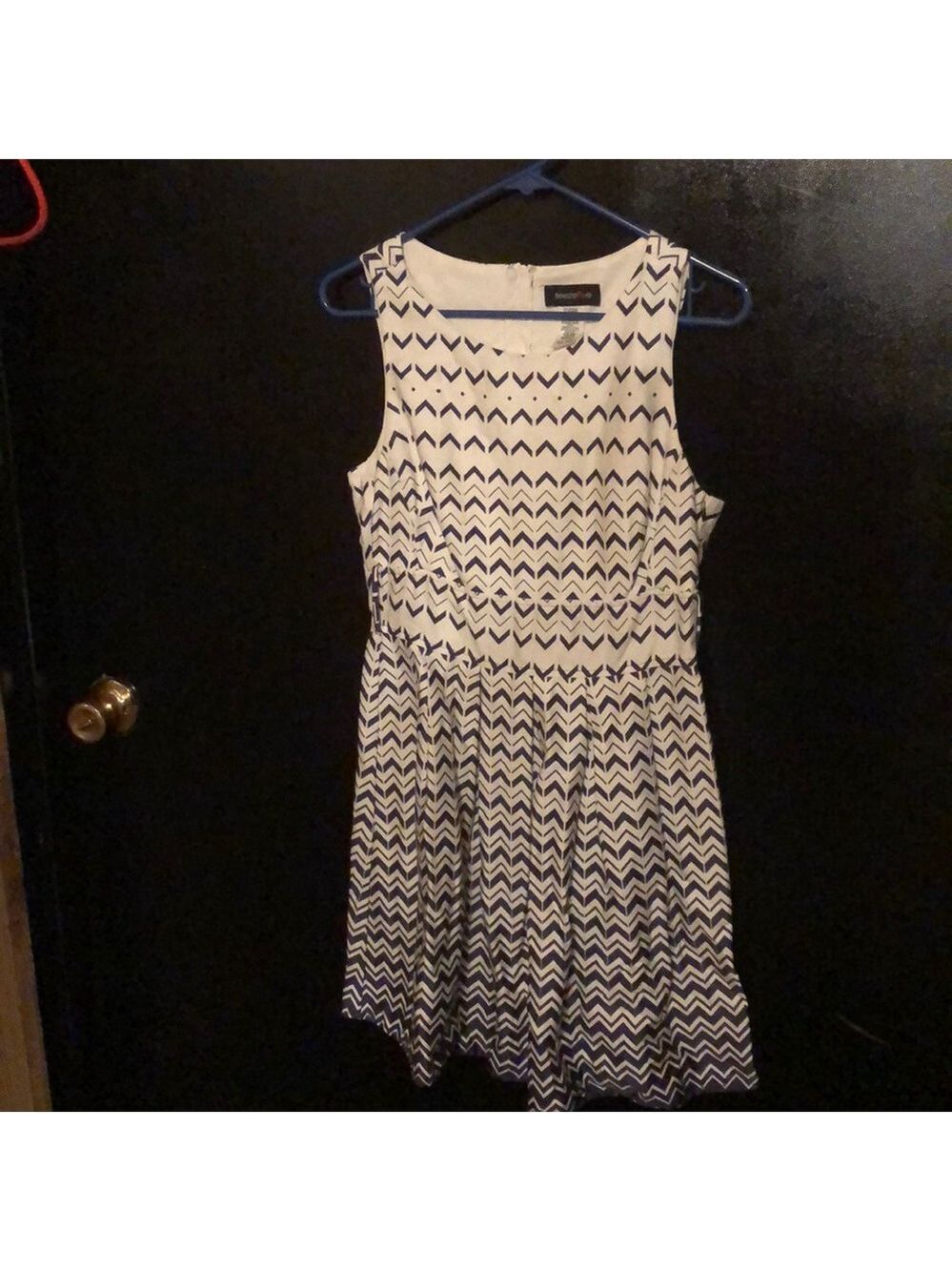 Dress - Picture 1 of 1